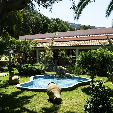 Park Oasi زامبروني